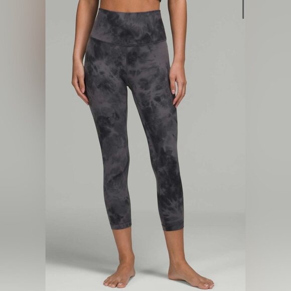 NEW |  Align™ High-Rise Crop 23" | Graphite Grey | Size 14 - Picture 1 of 5